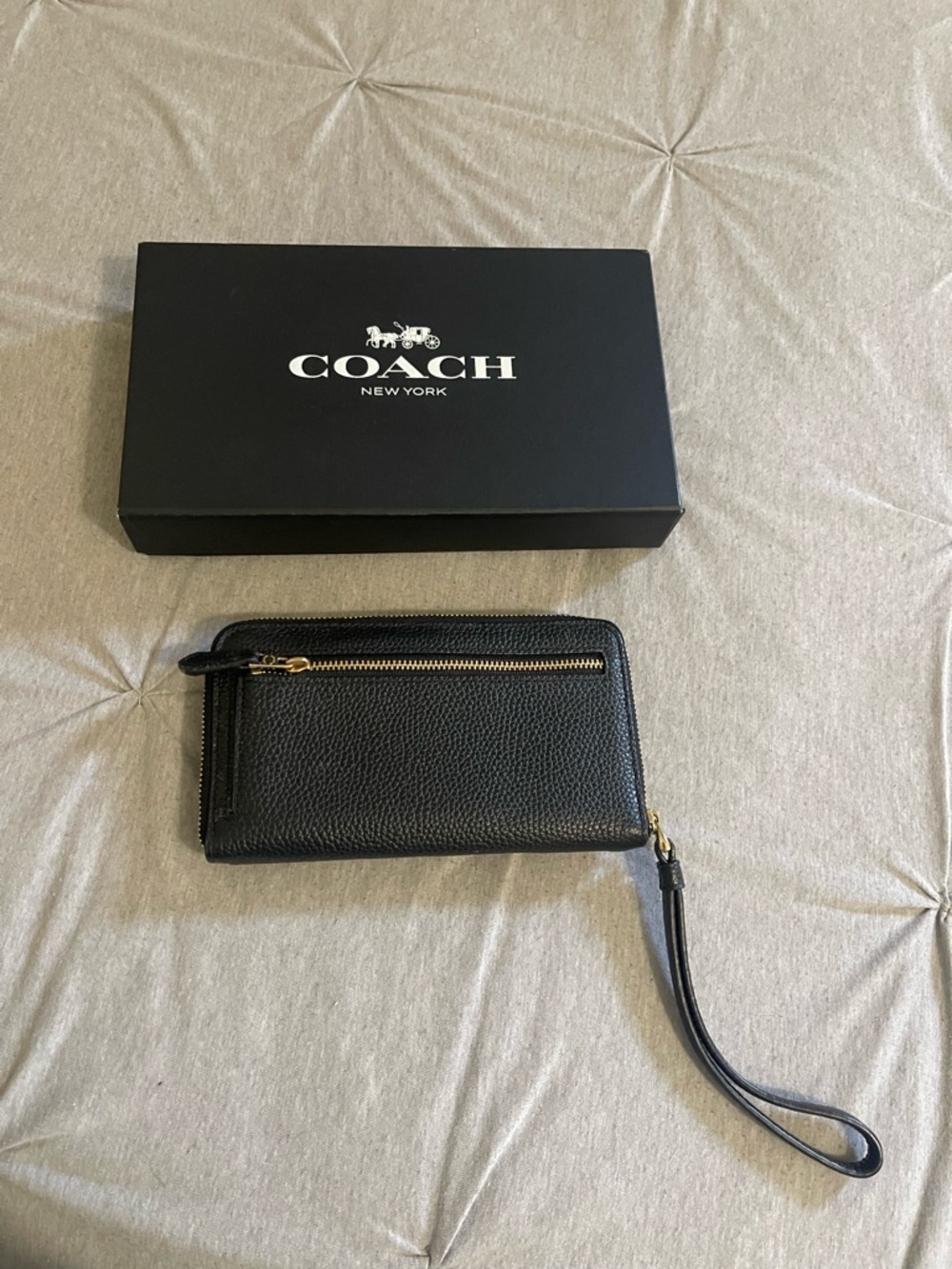 Coach Black Pebbled Leather Zip Wallet with Wristlet Strap - Picture 2 of 3